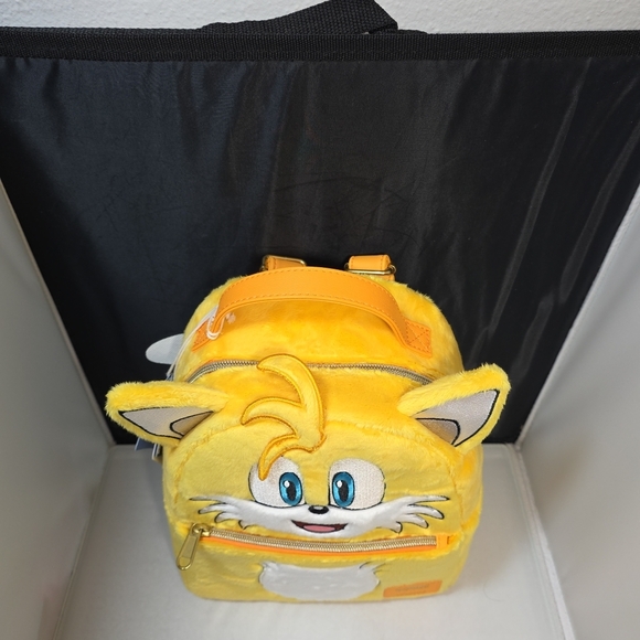 Loungefly Sonic the Hedgehog Tails Plush Mini Backpack NWT - Picture 5 of 6